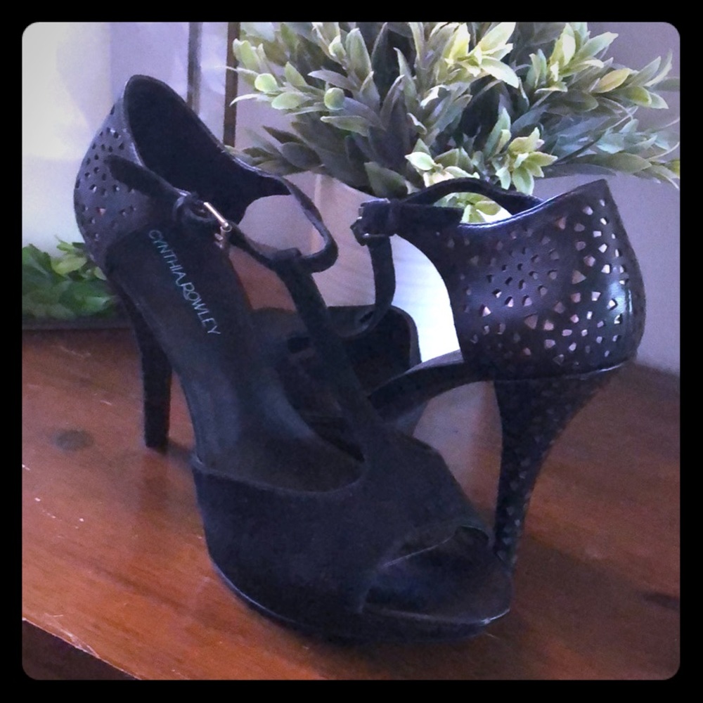 Cynthia Rowley 4” T-Bar Heels